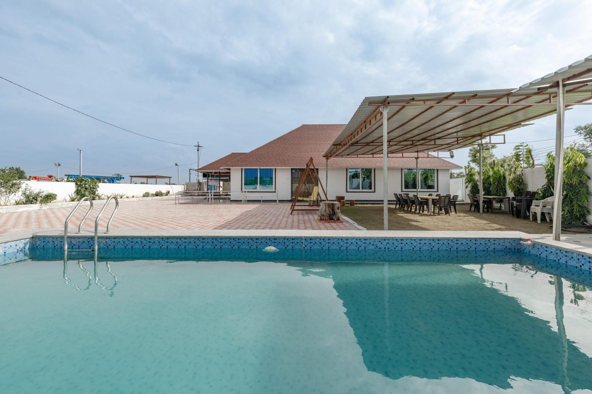 Aqua Lagoon Villa By Secret Turtle Pvt Pool Private Lawn Secundurabad エクステリア 写真