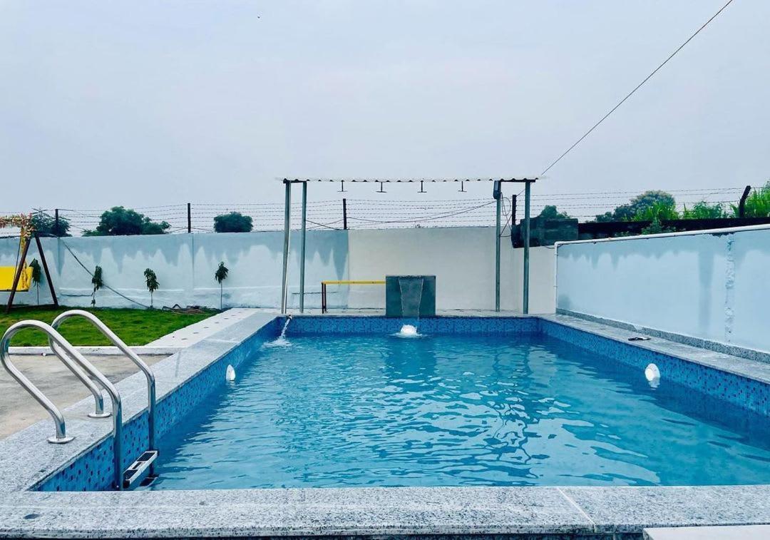 Aqua Lagoon Villa By Secret Turtle Pvt Pool Private Lawn Secundurabad エクステリア 写真