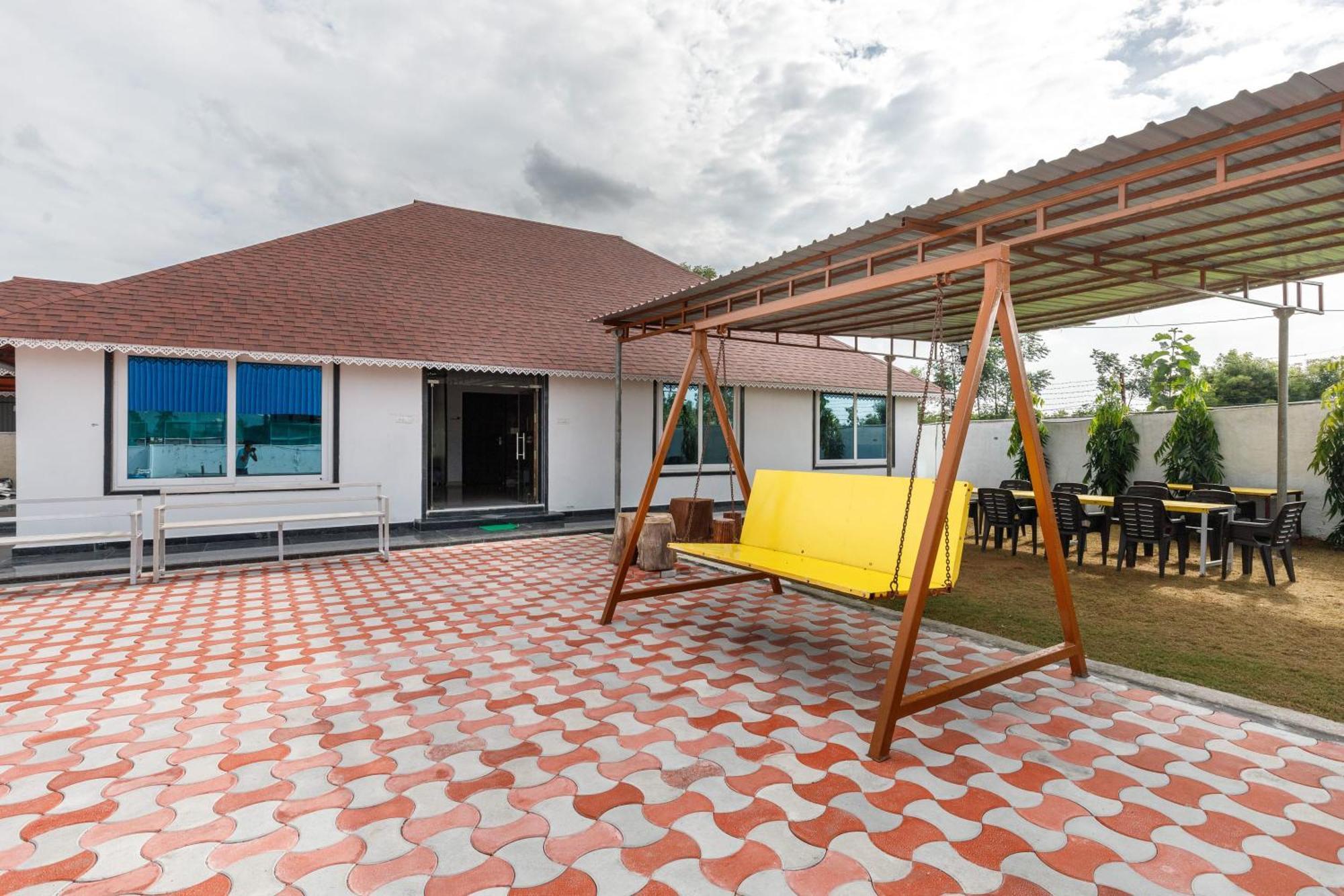 Aqua Lagoon Villa By Secret Turtle Pvt Pool Private Lawn Secundurabad エクステリア 写真